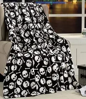 Manta Elegant Comfort de calaveras y huesos